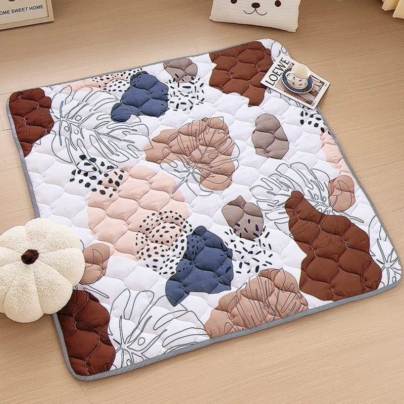 Grand matelas epais pour parc bebe dans la chambre