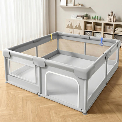 Grand parc pour bebe en tissu dans le salon